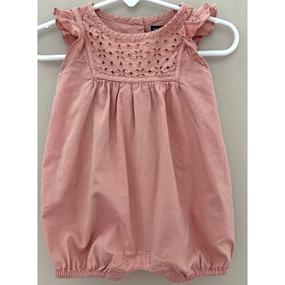 BabyGap 3/6 Pink Eyelet Ruffle Sleeveless Bubble Romper One-Piece Flutter Sleeve